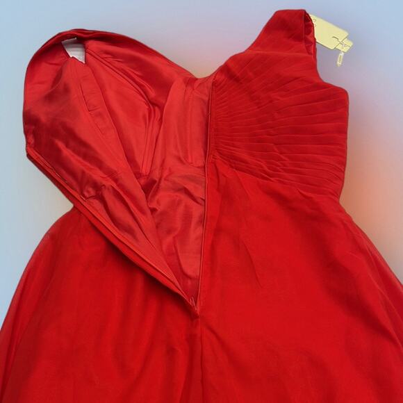 JAEDEN Women’s Large Red Full Length Wedding Dress - Picture 5 of 5